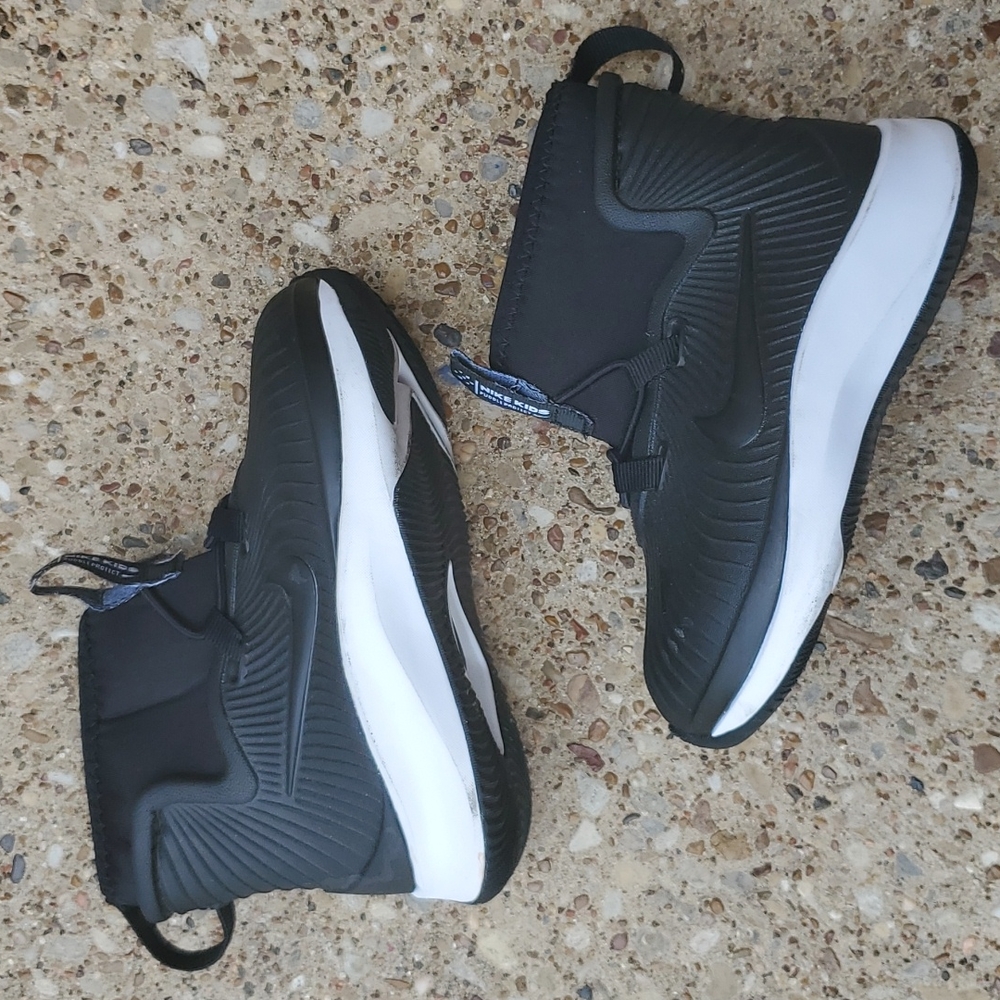 Nike Binzie Boot Black Toddler Baby 7 Sneakers